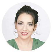 Licenciada en Cine y TV & Diseñadora Gráfica